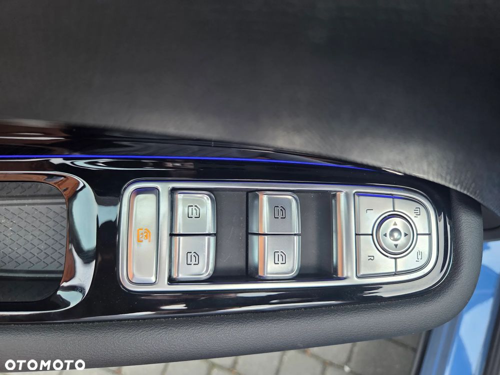 Hongqi HS3 1.5T FWD - 10