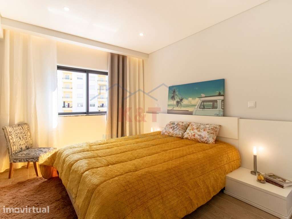 T2 na Praia da Rocha totalmente Remodelado - Grande imagem: 2/29