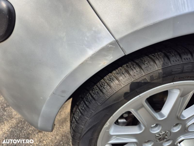 Peugeot 1007 1.6 E 2 Tronic Sporty - 16