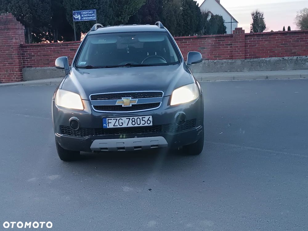 Chevrolet Captiva 2.0 d LT base 5os - 3