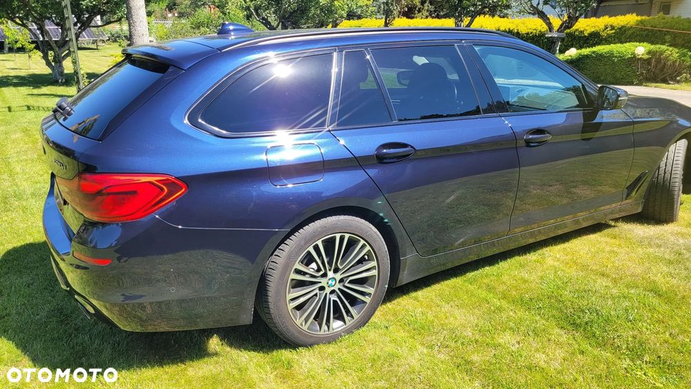 BMW Seria 5 520d xDrive Sport Line - 7