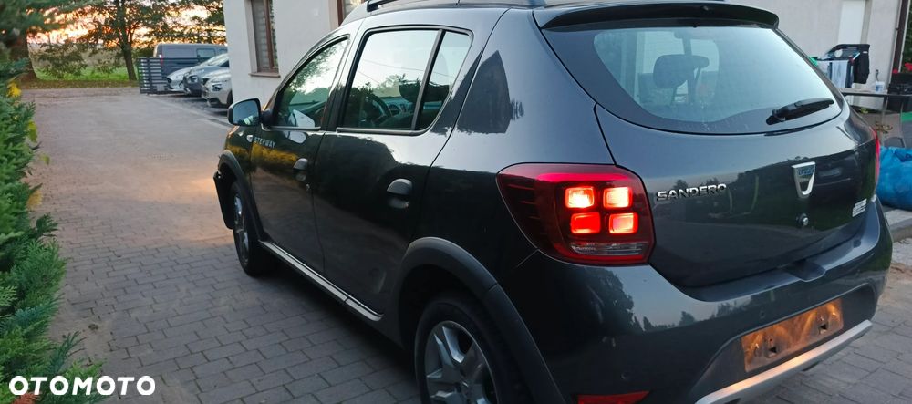 Dacia Sandero - 6