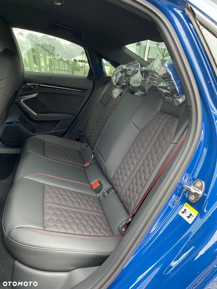 Audi RS3 Limousine - 10