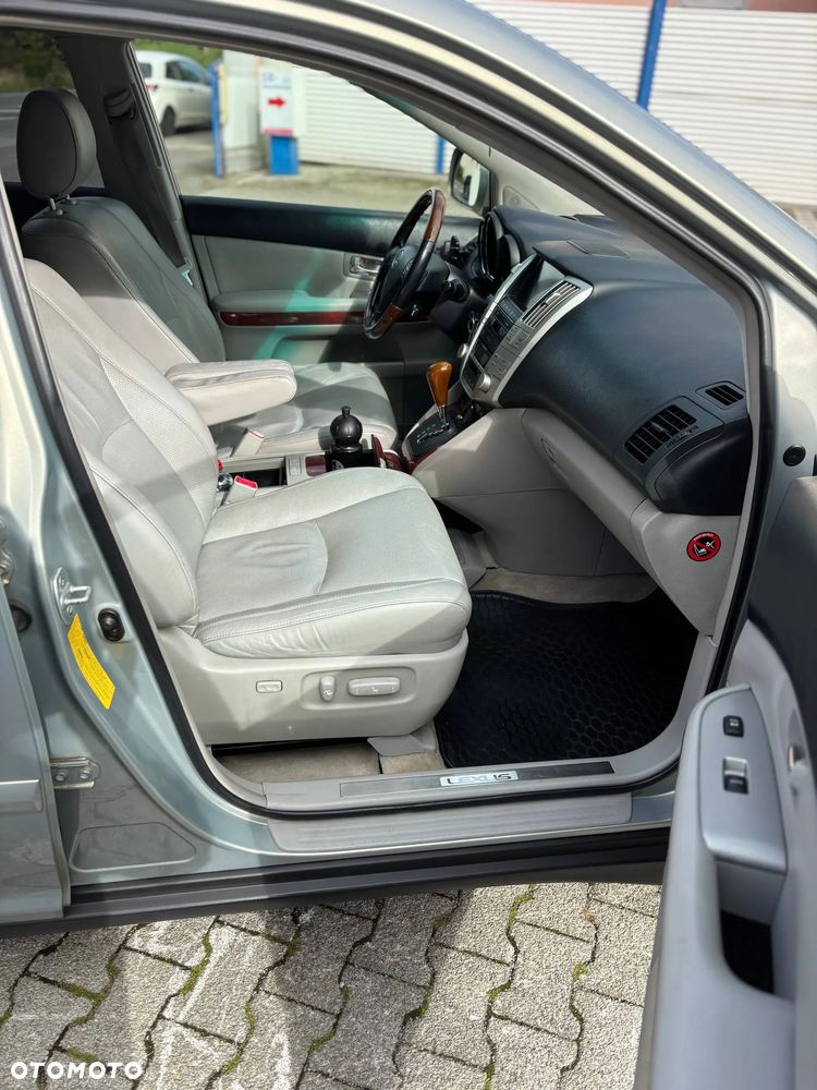 Lexus RX FWD - 11