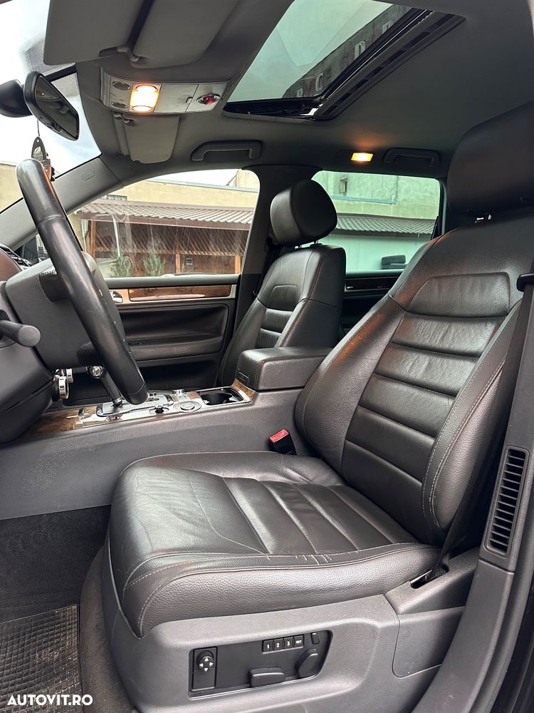 Volkswagen Touareg - 11