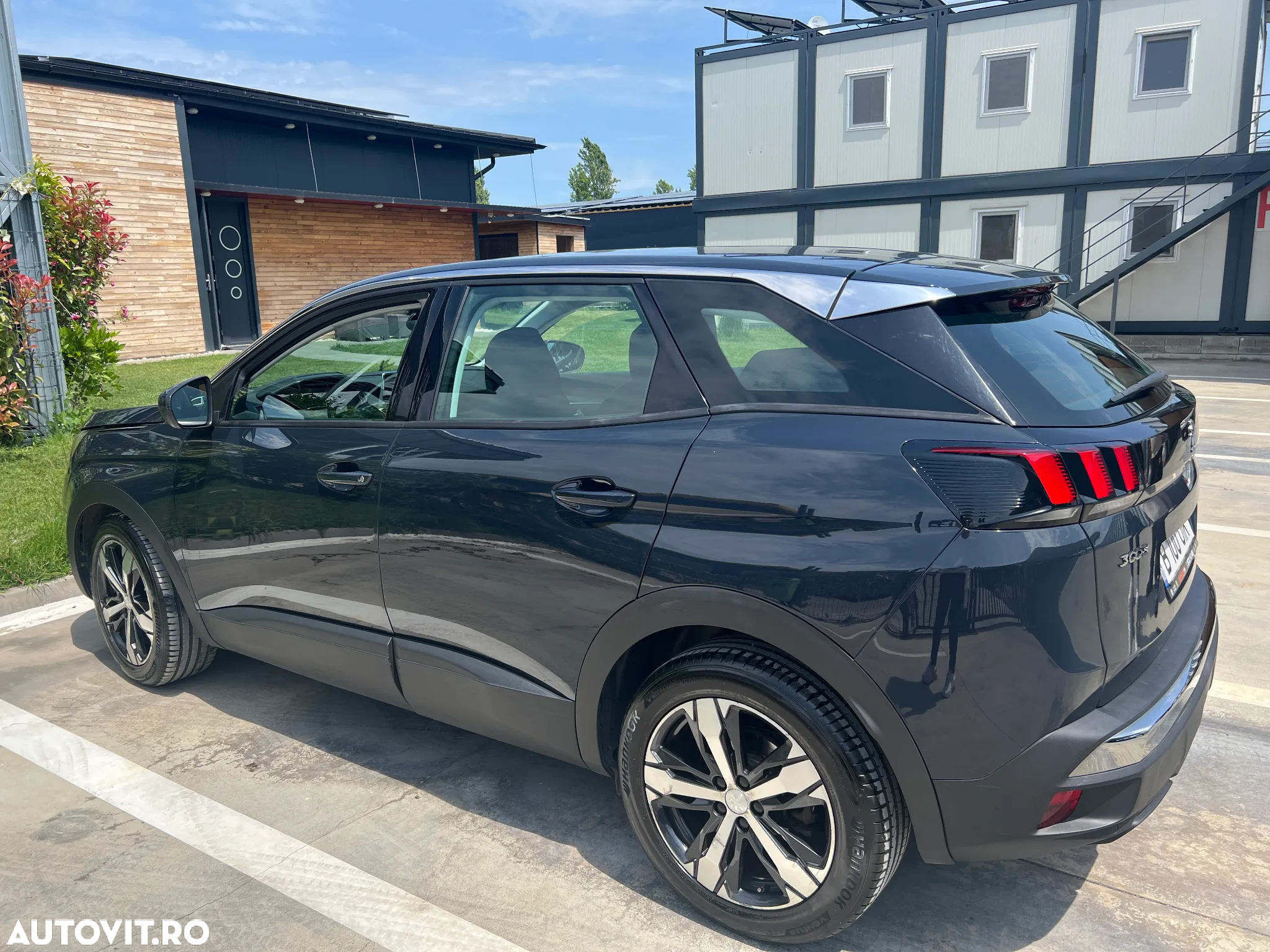 Peugeot 3008 1.6 PureTech Turbo S&S EAT8 Active - 2