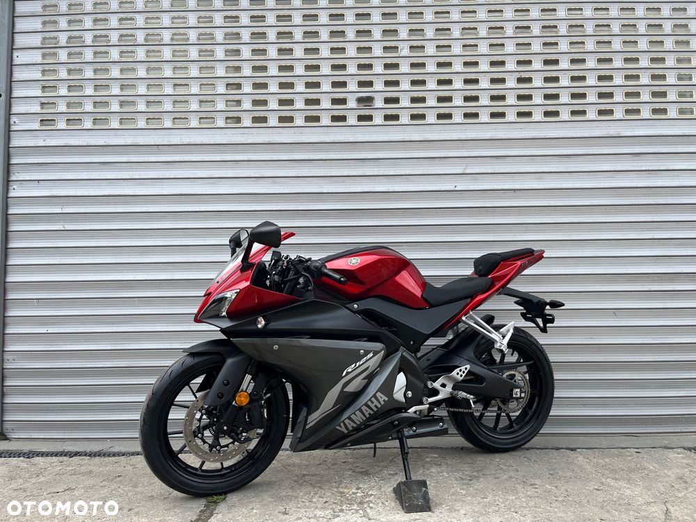Yamaha YZF - 1