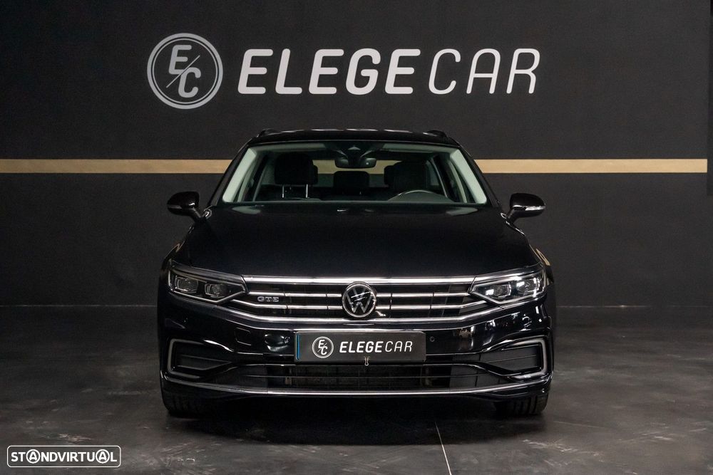 VW Passat Variant - 4