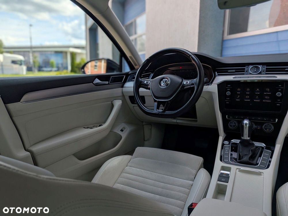 Volkswagen Passat 1.5 TSI EVO Highline DSG - 12