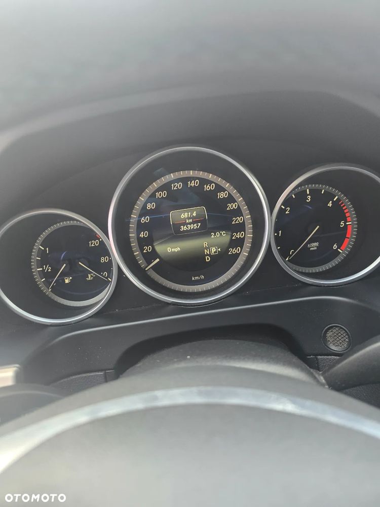 Mercedes-Benz Klasa E 200 BlueTEC 7G-TRONIC Avantgarde - 8