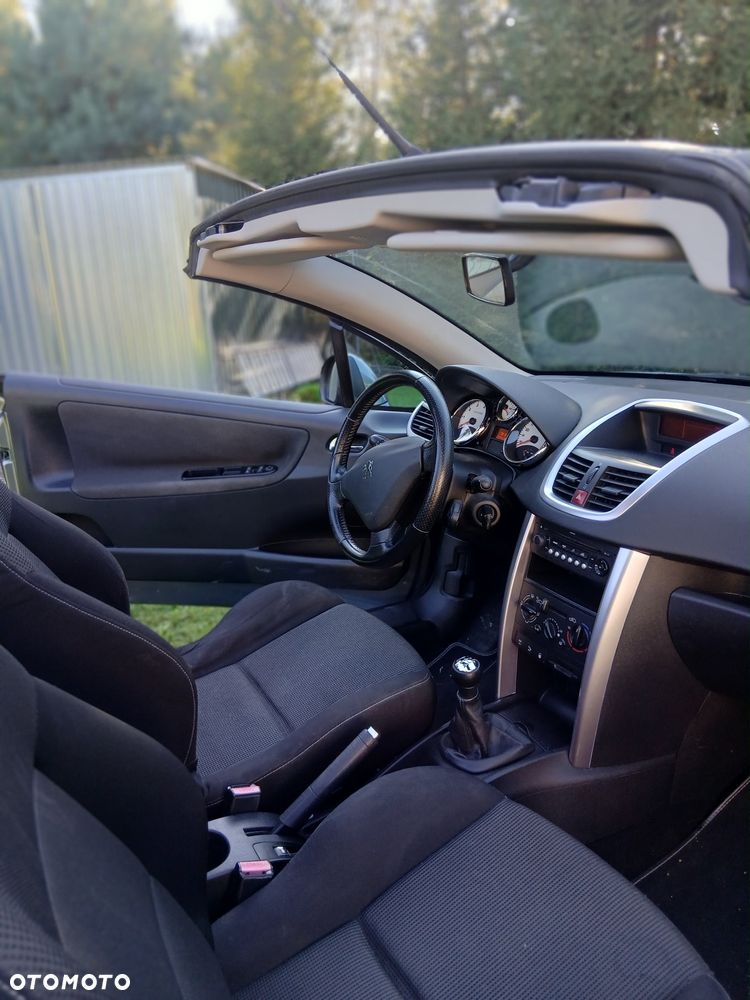 Peugeot 207 CC - 6
