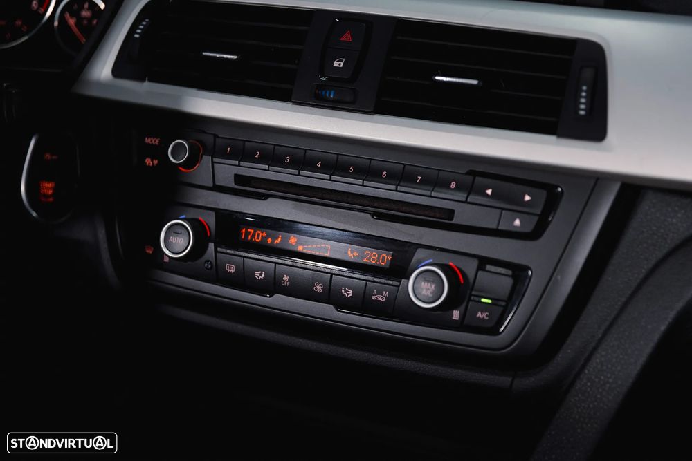 BMW 320 d Auto Exclusive - 18