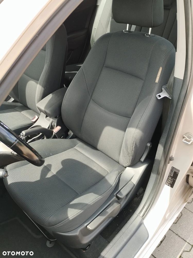 Hyundai i30 1.6 CRDi Comfort - 23