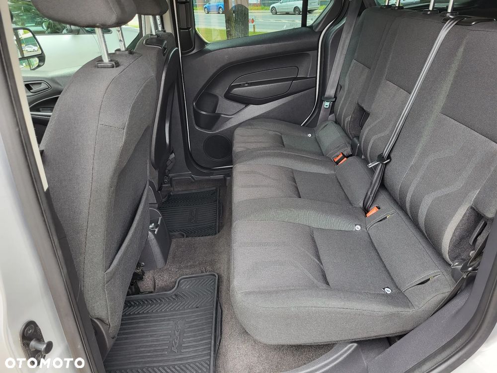 Ford Transit Connect - 16