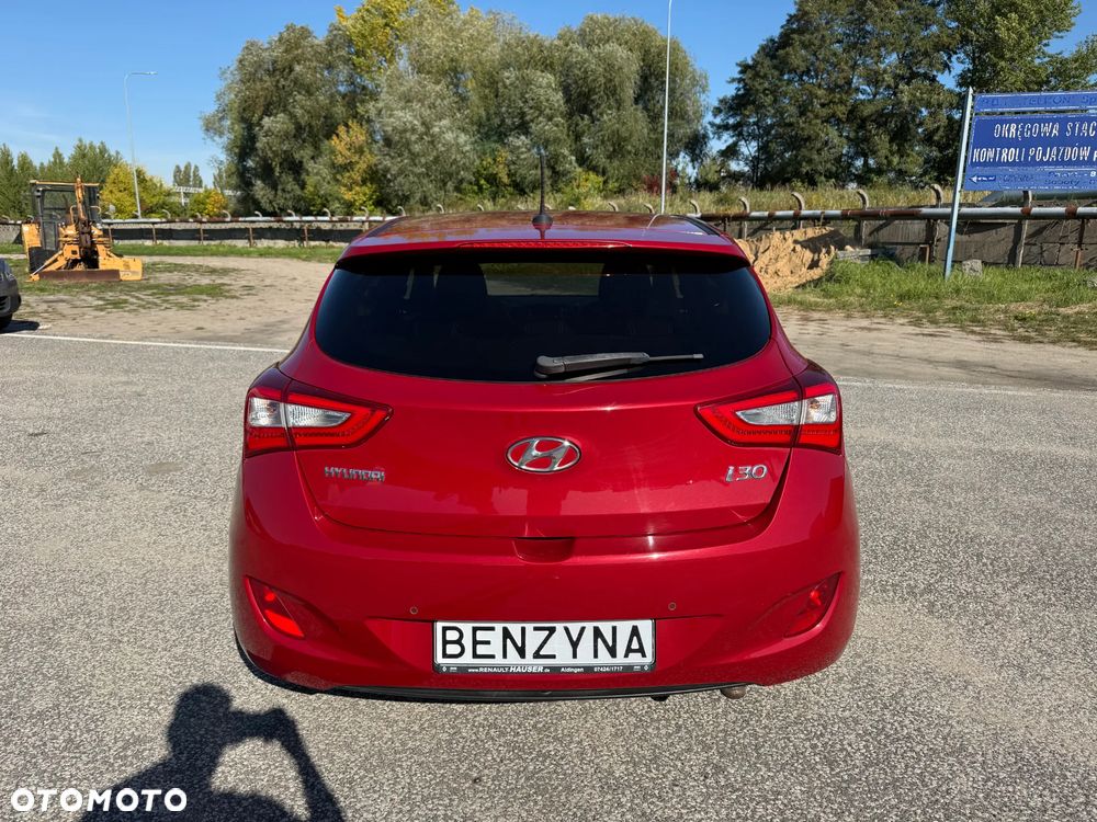 Hyundai i30 blue 1.6 GDI Passion - 32