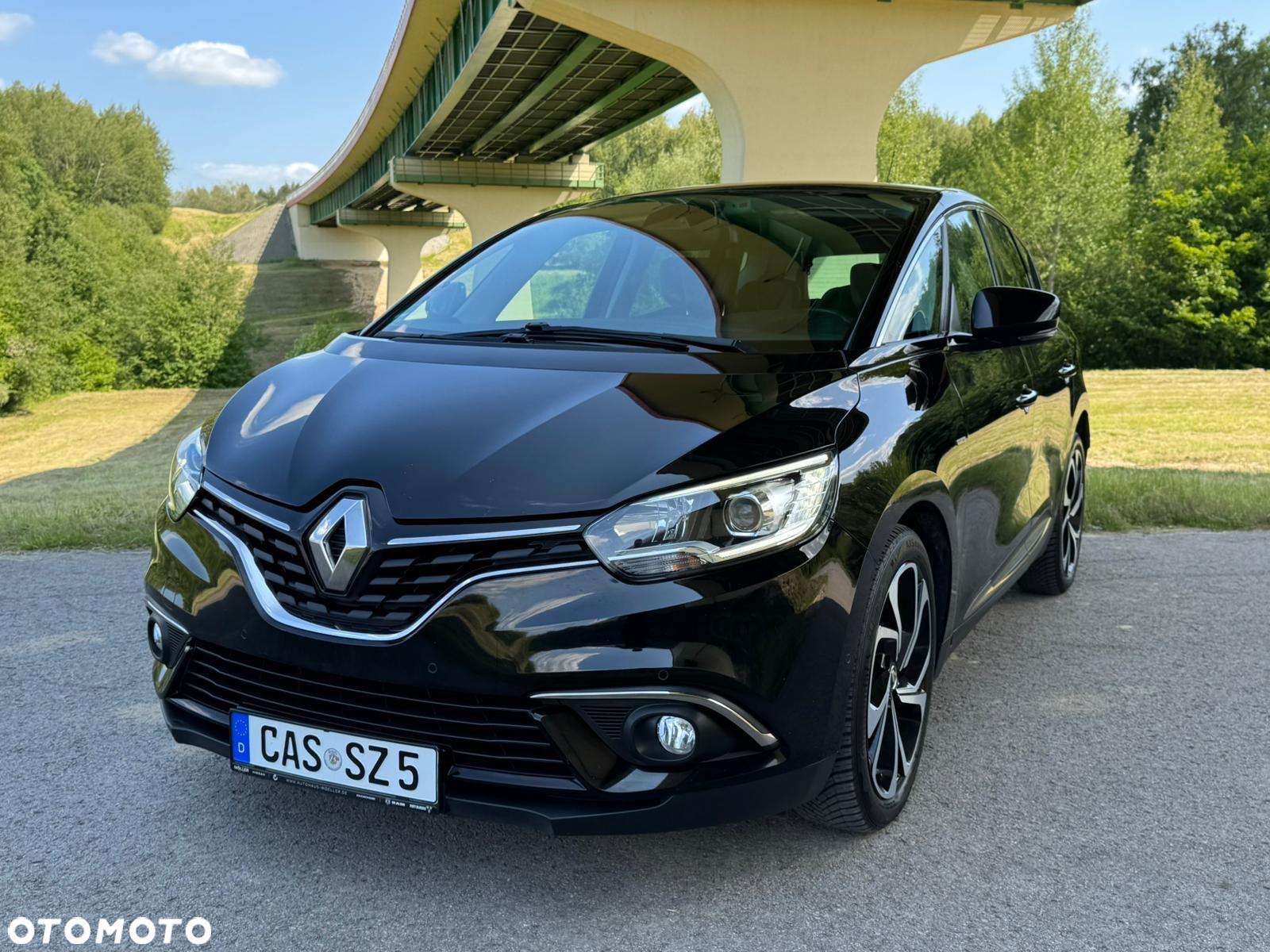 Renault Scenic ENERGY dCi 110 EDC BOSE EDITION - 12
