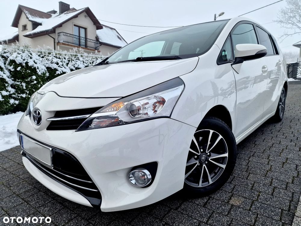 Toyota Verso 1.6 Premium - 27