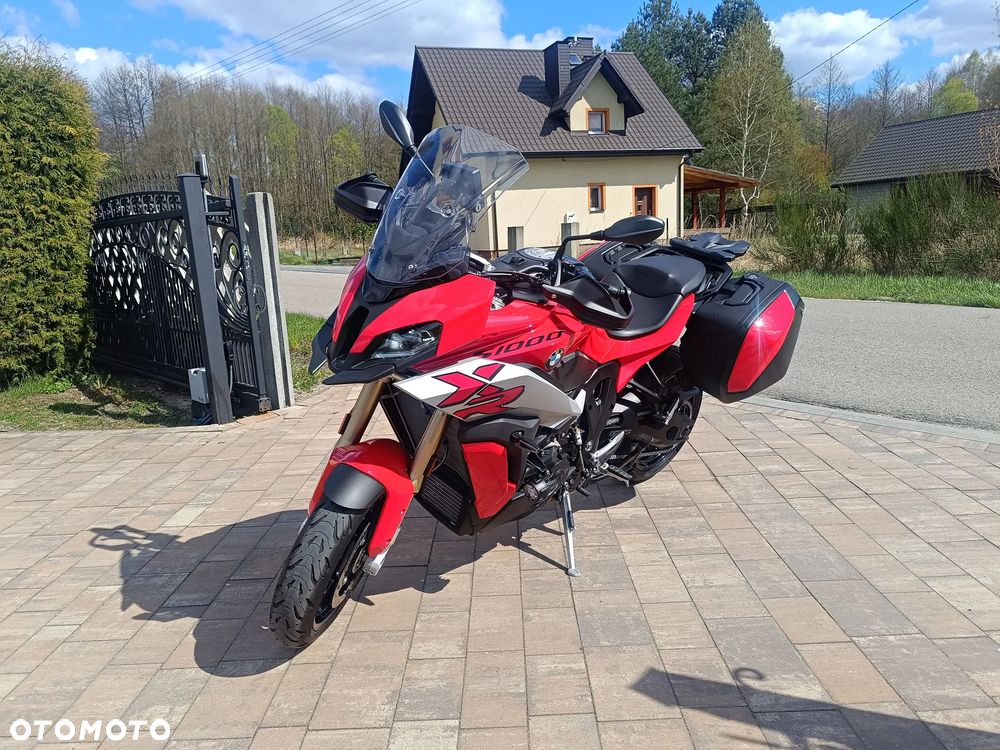 BMW XR - 1