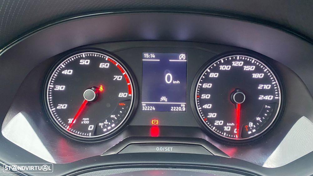 SEAT Arona 1.0 TSI FR - 37