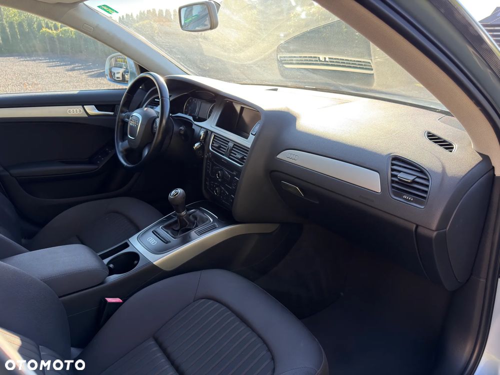 Audi A4 Limousine 1.8 TFSI Ambiente - 36