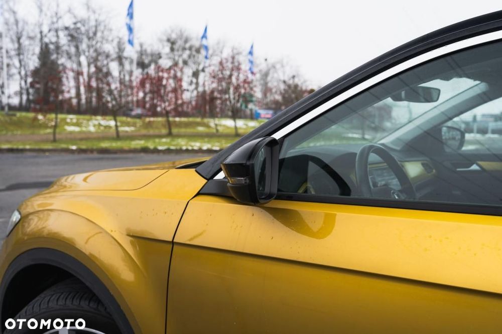 Volkswagen T-Roc - 13