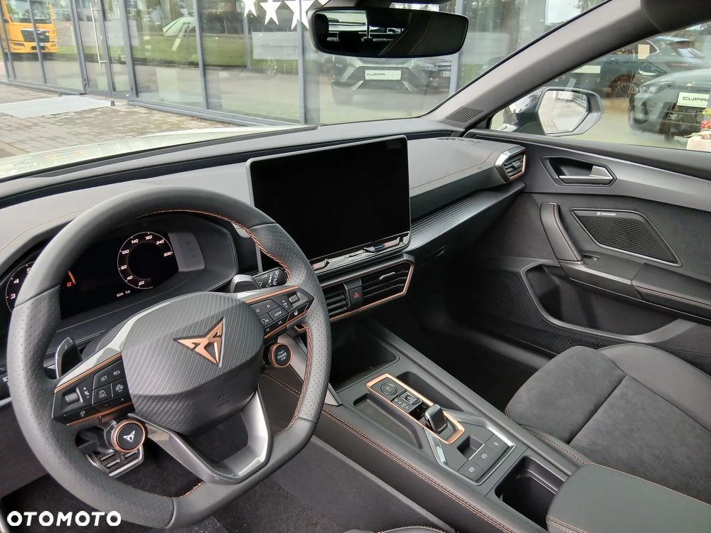 Cupra Leon 1.5 eTSI DSG - 10
