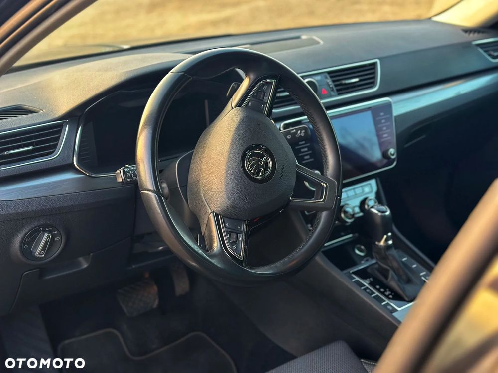 Skoda Superb 2.0 TDI SCR Style DSG - 13