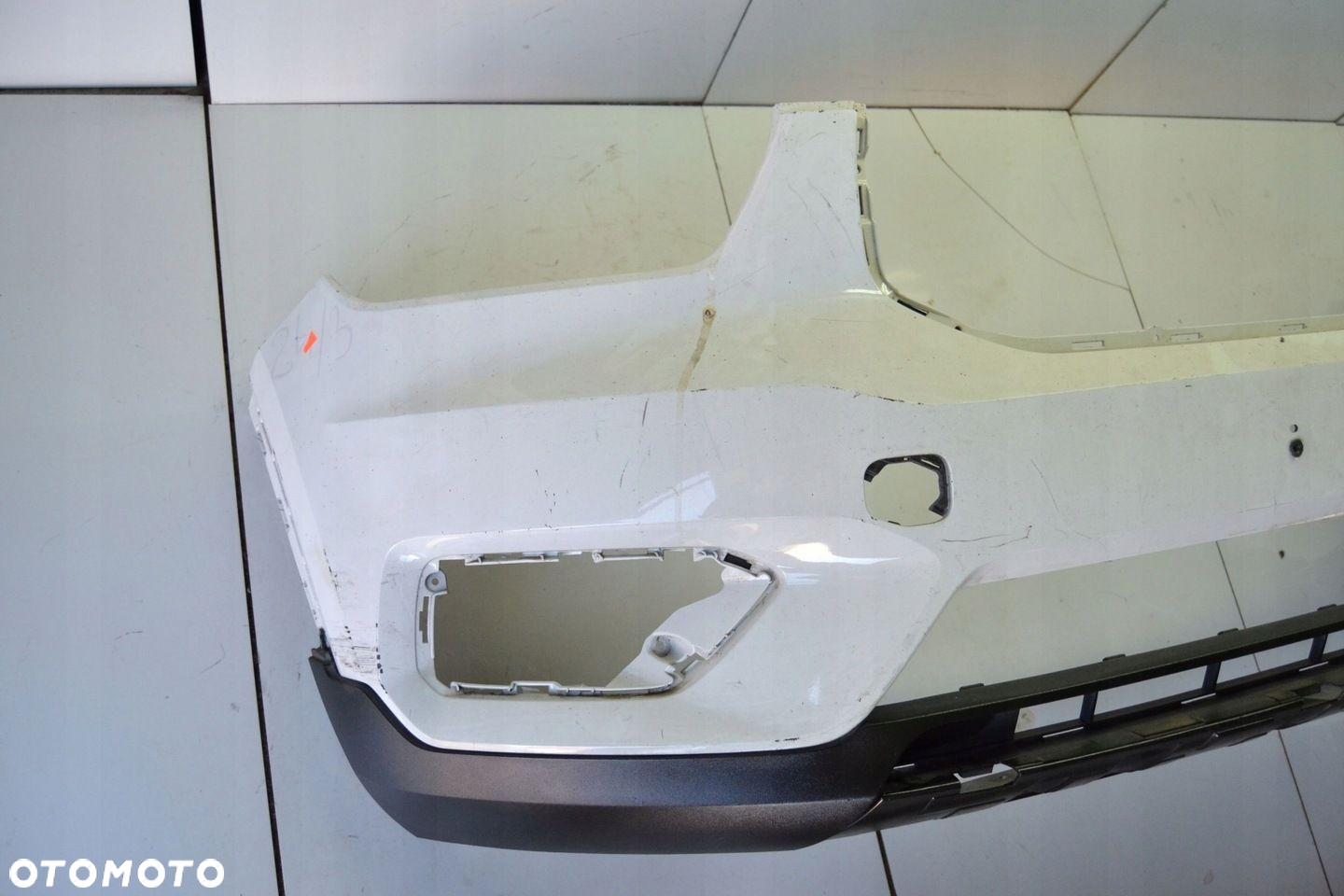 Volvo XC40 2017 Zderzak przedni - 2