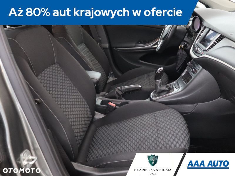 Opel Astra - 11
