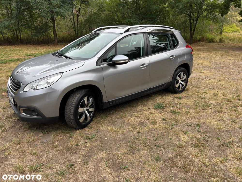 Peugeot 2008 1.6 BlueHDi Style S&S - 4