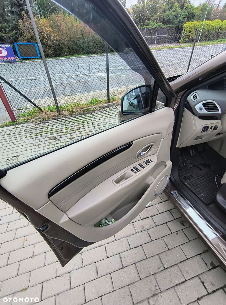 Renault Grand Scenic TCe 130 Bose Edition - 8