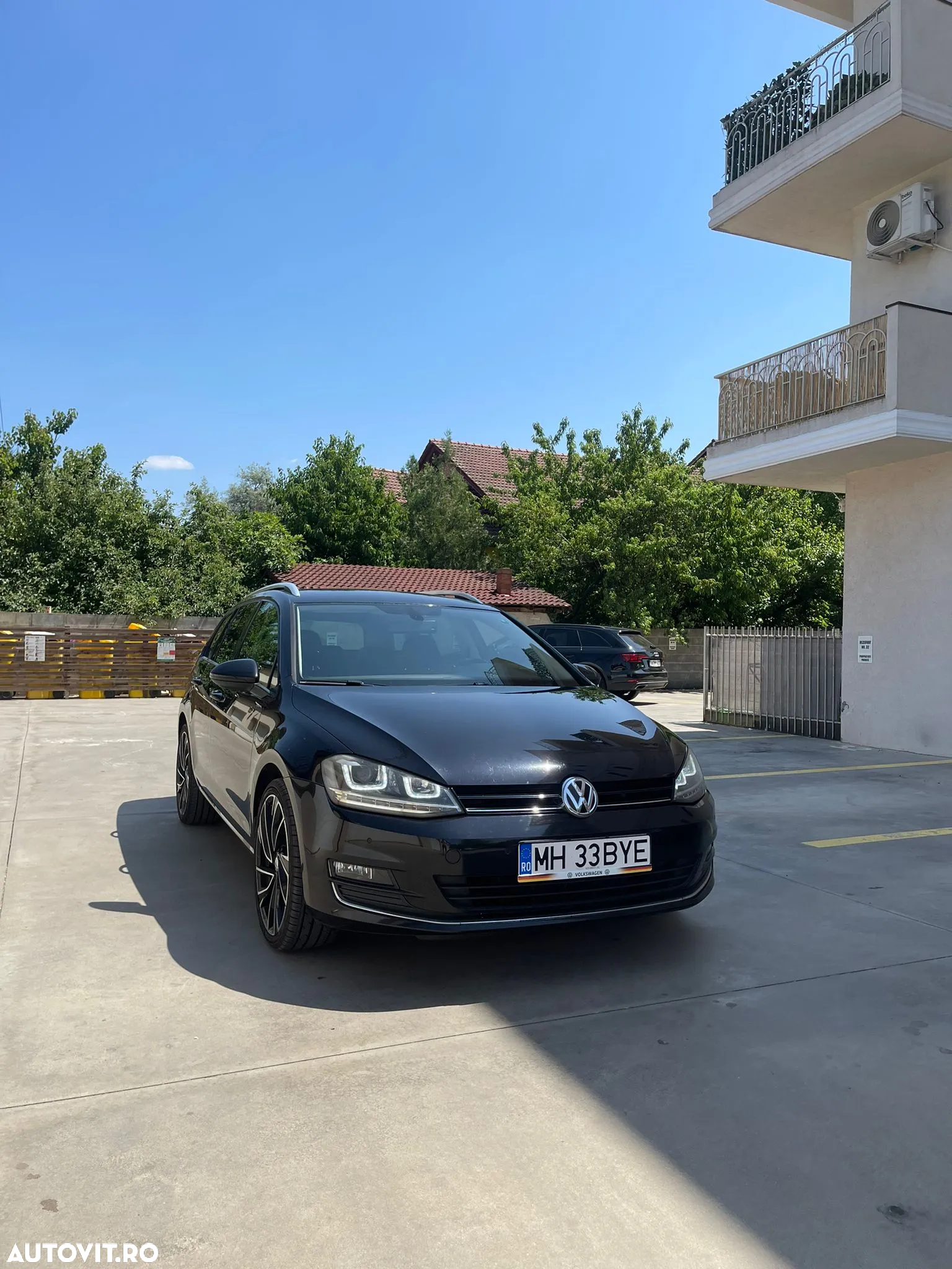 Volkswagen Golf - 3