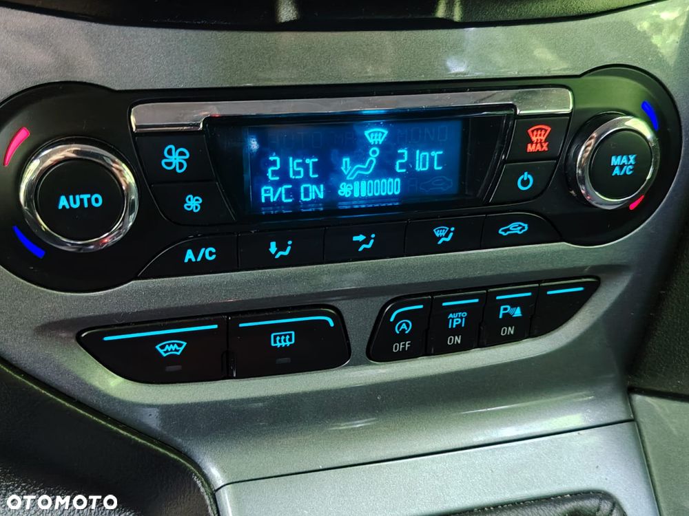 Ford Focus 1.0 EcoBoost Titanium - 10