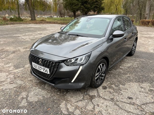 Peugeot 208 - 1