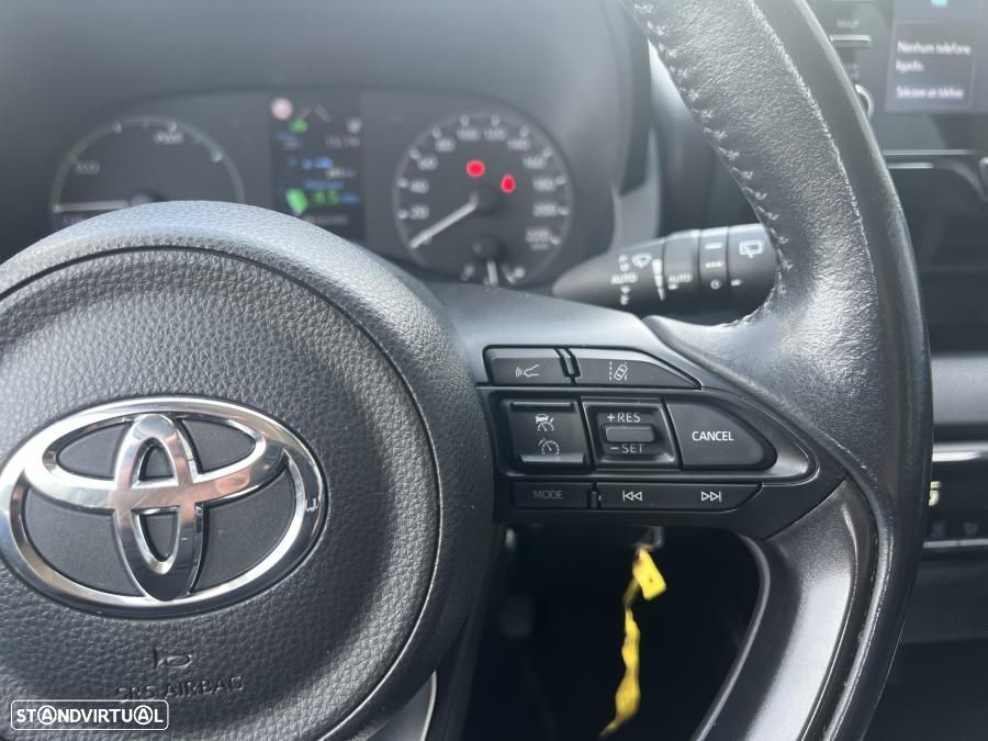 Toyota Yaris 1.5 HDF Comfort Plus - 26