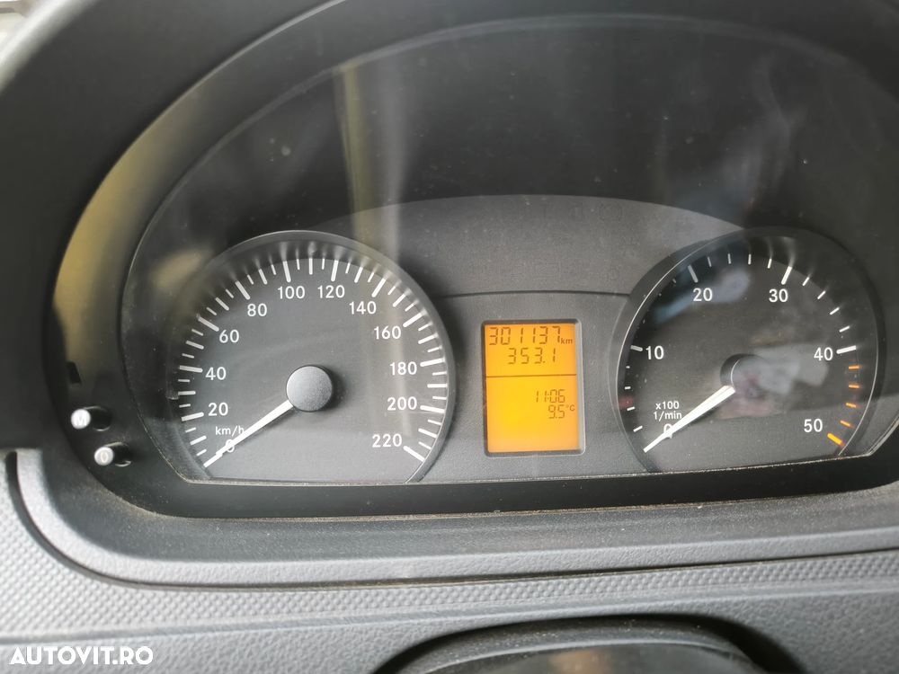 Mercedes-Benz Vito - 5
