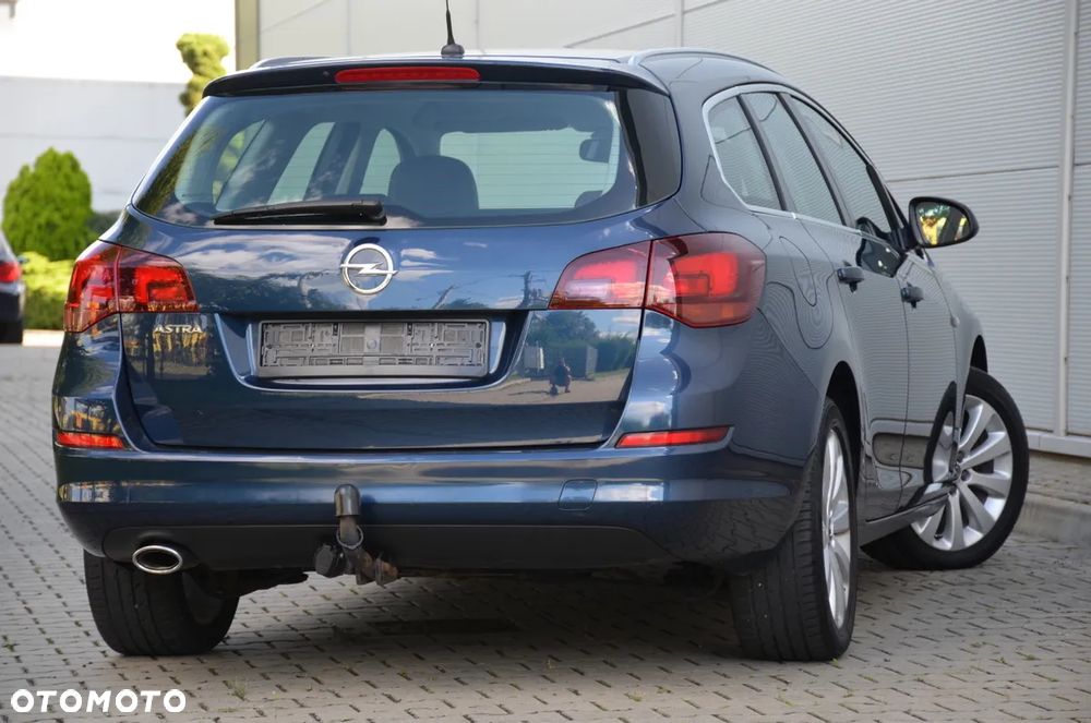 Opel Astra 1.4 T Cosmo - 10