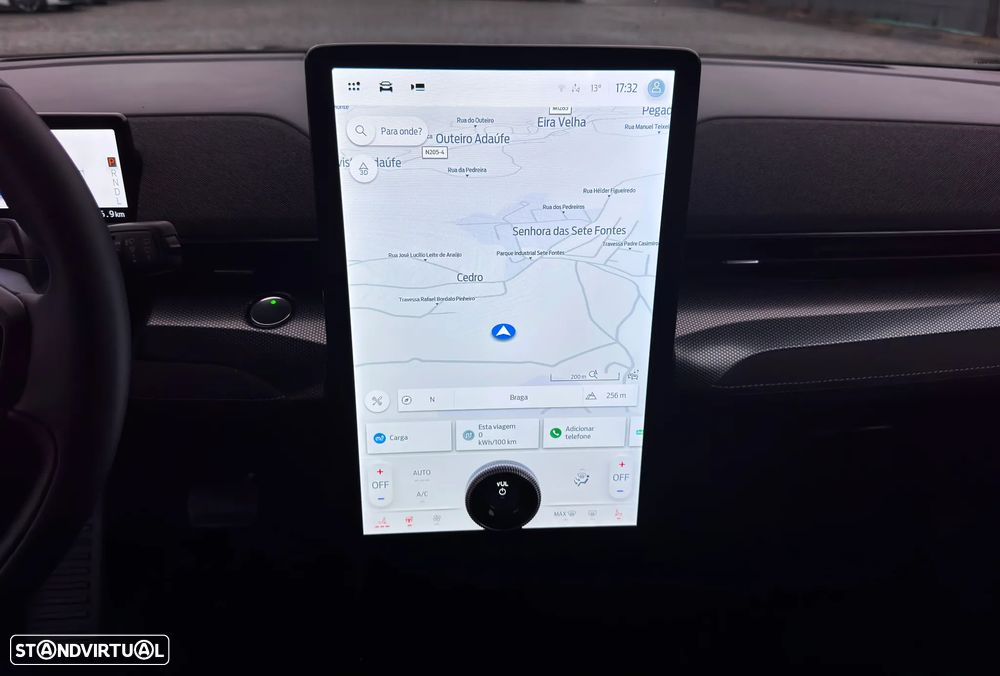 Ford Mustang Mach-E AWD GT - 24