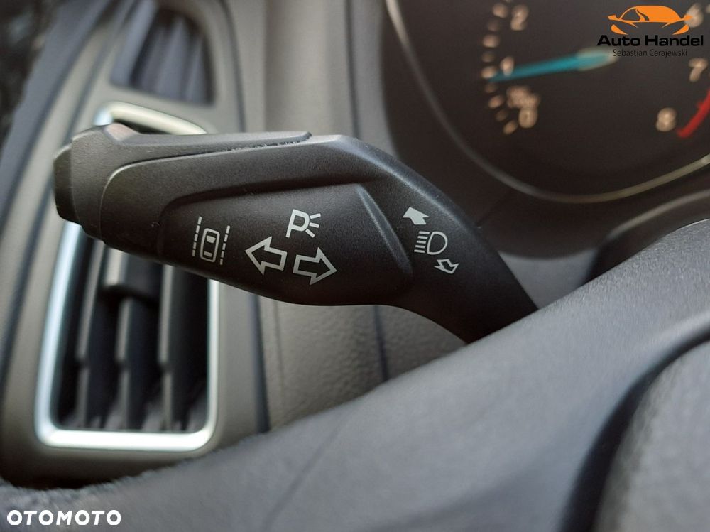 Ford Focus 1.5 EcoBoost STart-Stopp-System TITANIUM - 18
