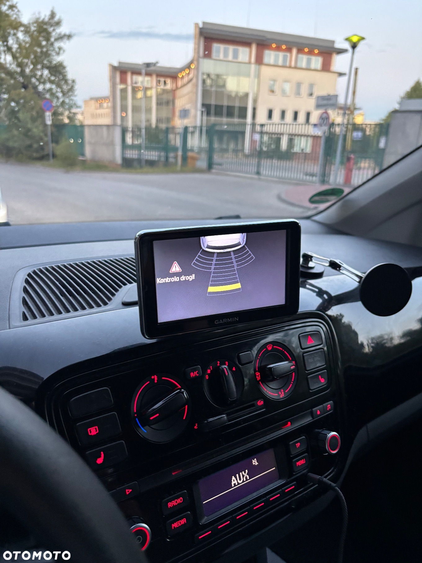 Volkswagen up! - 27