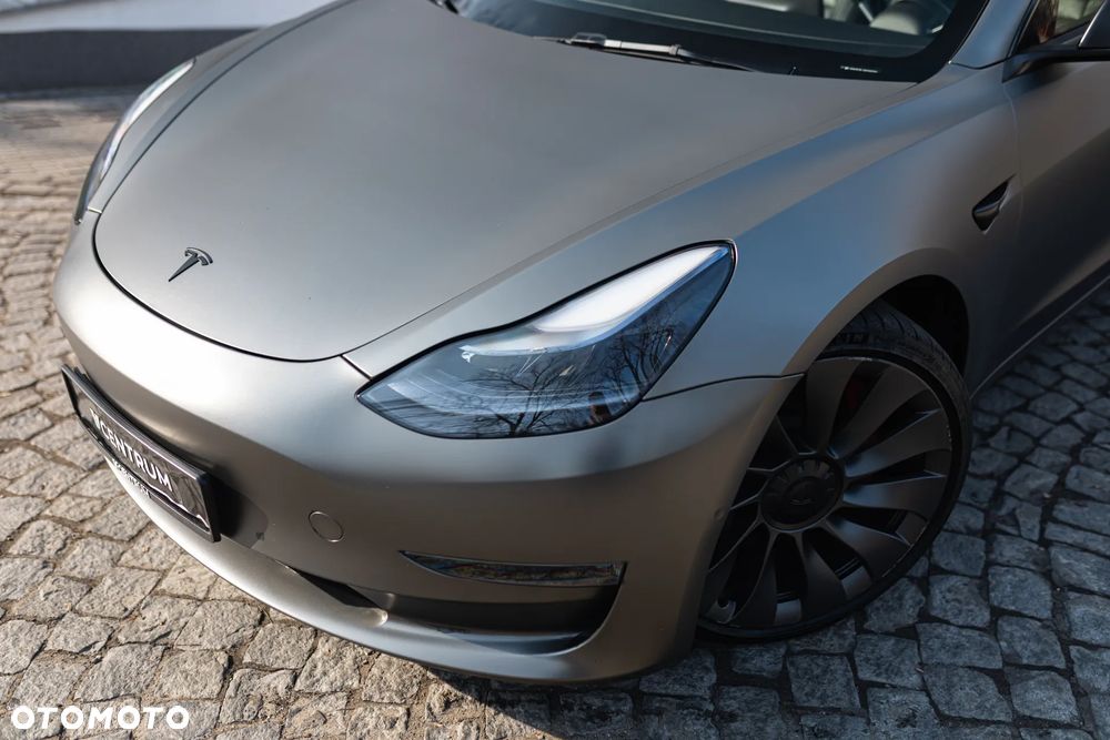 Tesla Model 3 Performance AWD - 3