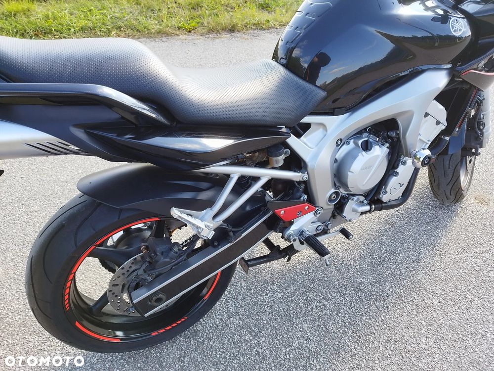Yamaha FZ6 - 8