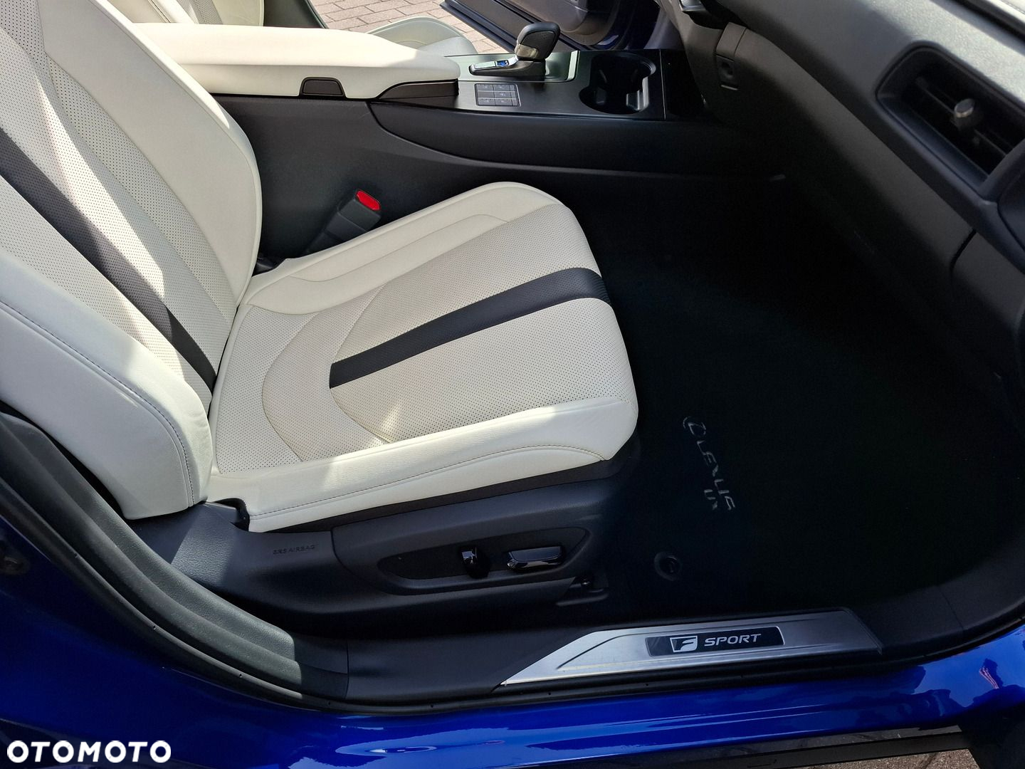 Lexus UX - 22
