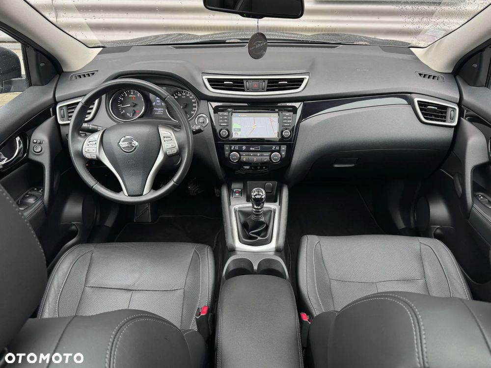 Nissan Qashqai 1.2 DIG-T Tekna EU6 - 18