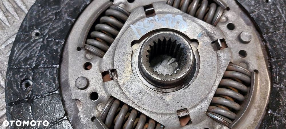 SPRZĘGŁO TARCZA + DOCISK TOYOTA AVENSIS T25 1.8 16V - 8