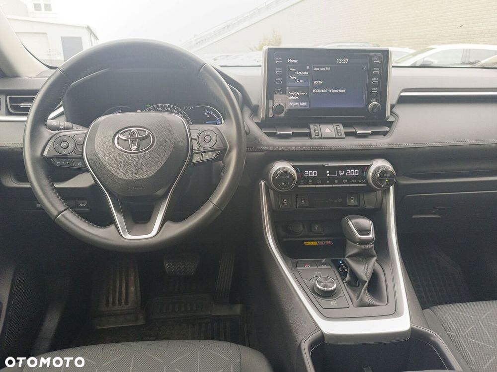 Toyota RAV4 - 11