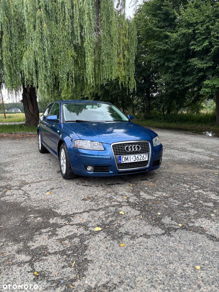 Audi A3 3-drzwiowe 1.6 Ambiente - 2