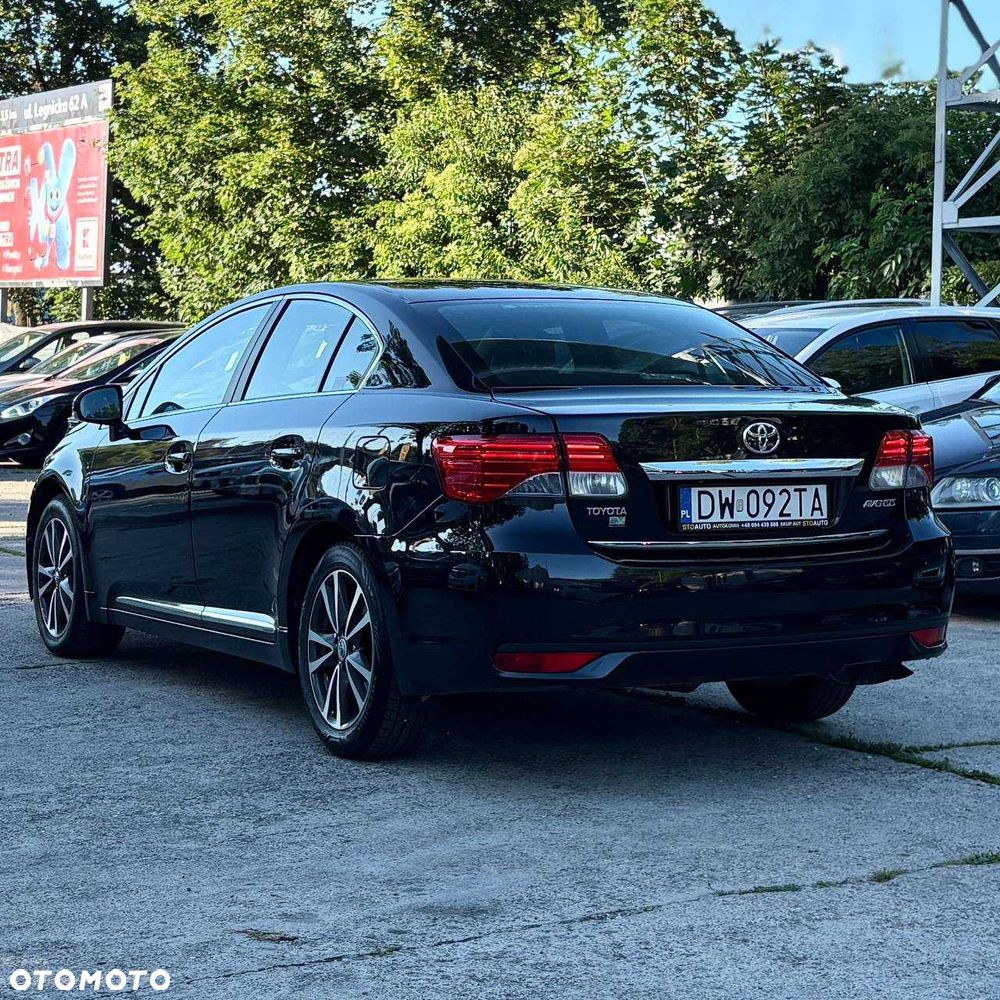 Toyota Avensis - 4
