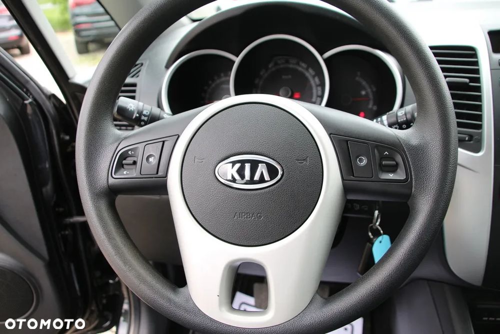 Kia Venga 1.4 CVVT Attract - 12