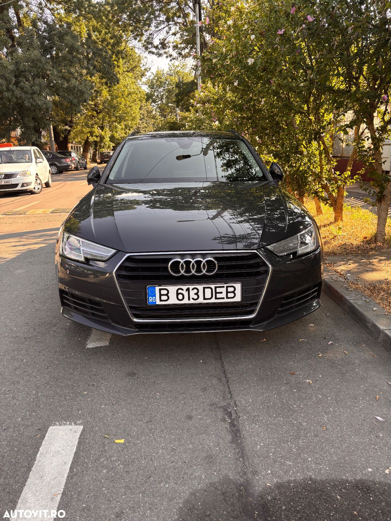 Audi A4 Avant 40 g-tron S tronic - 1